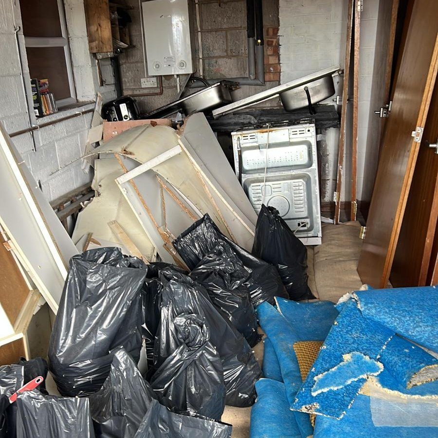 Img house clearance bg