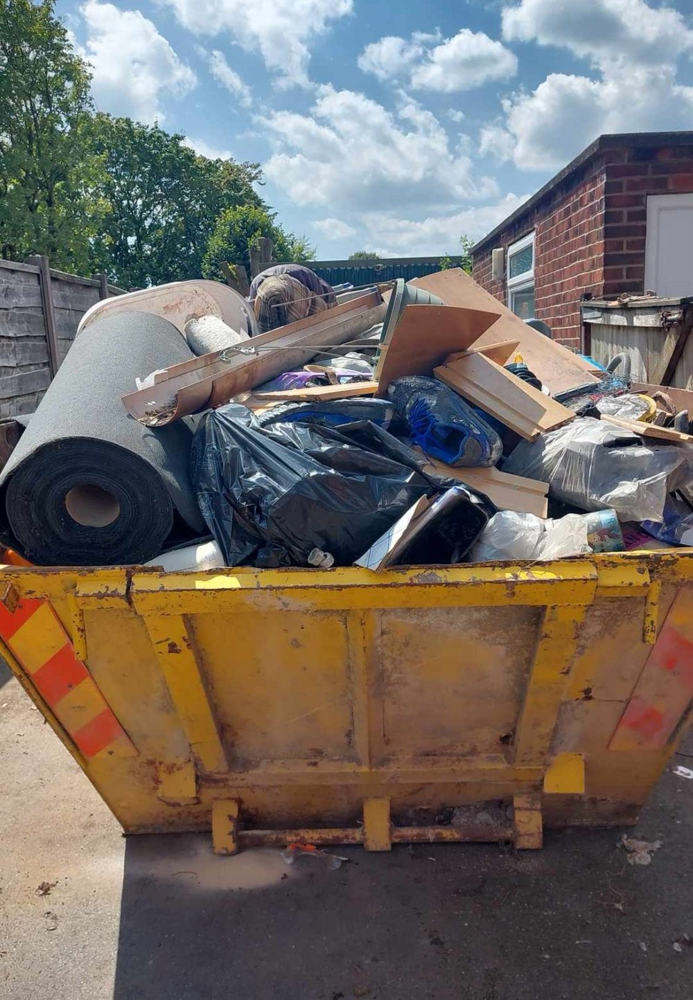 Img How to Choose the Perfect Skip Hire Service