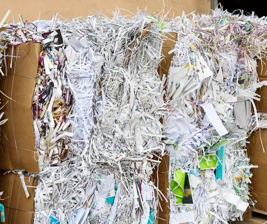 Img the importance of proper confidential waste disposal